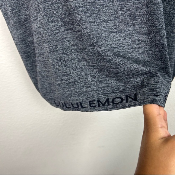 Lululemon Swiftly Tech Short Sleeve Crew *20Y Collection Black/Anchor Size 8 - Picture 3 of 7
